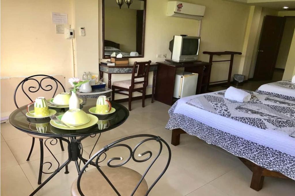Oyo 903 Madame Kim Hostel Λαμπάνγκ Εξωτερικό φωτογραφία